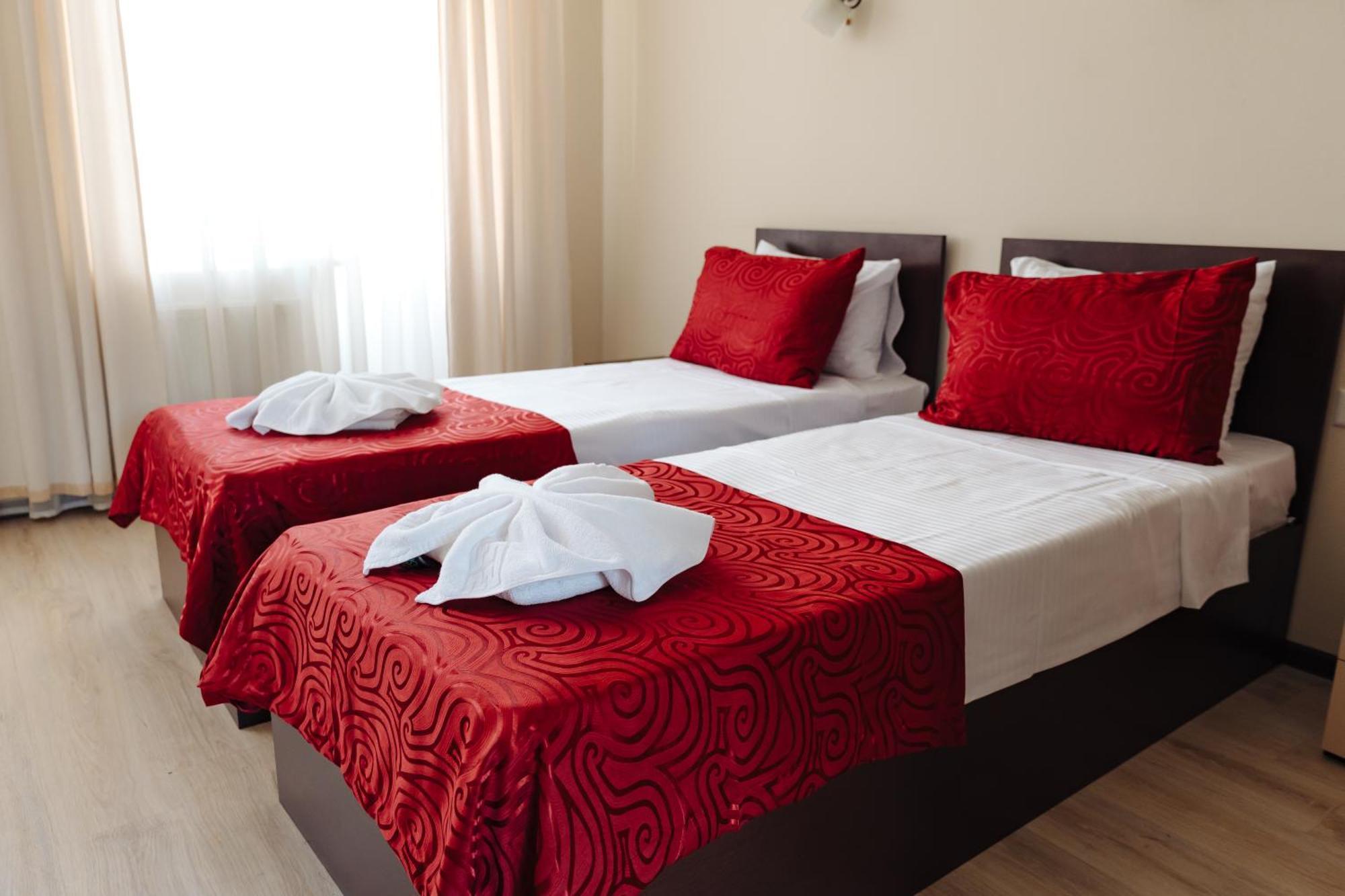 Lolo'S Bliss Hotel Кишинів Екстер'єр фото