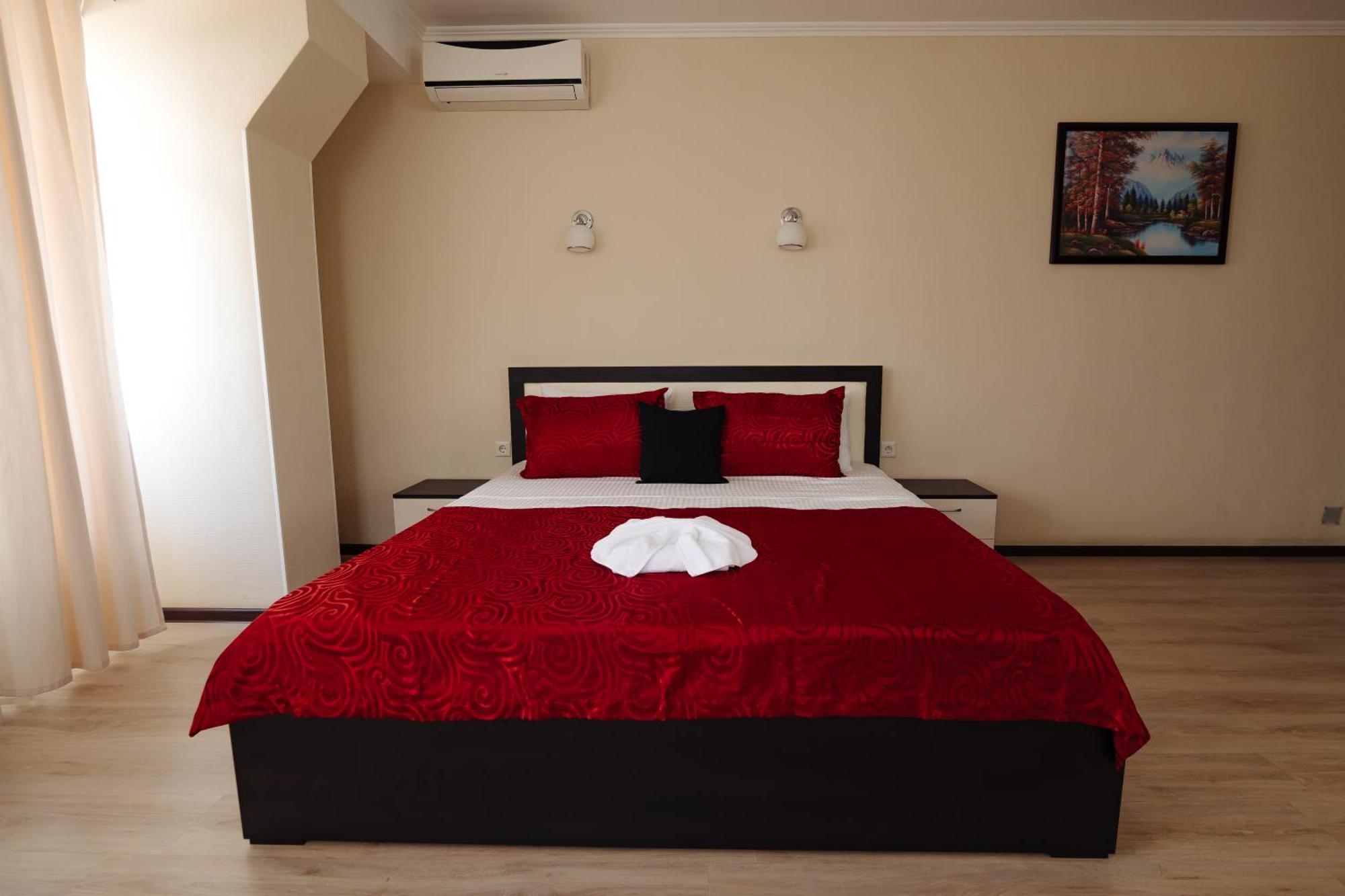 Lolo'S Bliss Hotel Кишинів Екстер'єр фото
